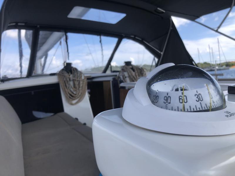 Book yachts online - sailboat - Dufour 430 Grand Large - Billywig - rent