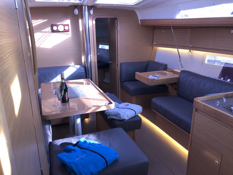Book yachts online - sailboat - Dufour 412 Grand large - Wanderlust - rent