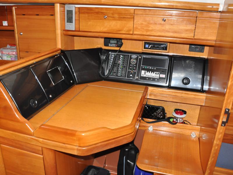 Book yachts online - sailboat - Bavaria 37 Cruiser - Alara 1 - rent