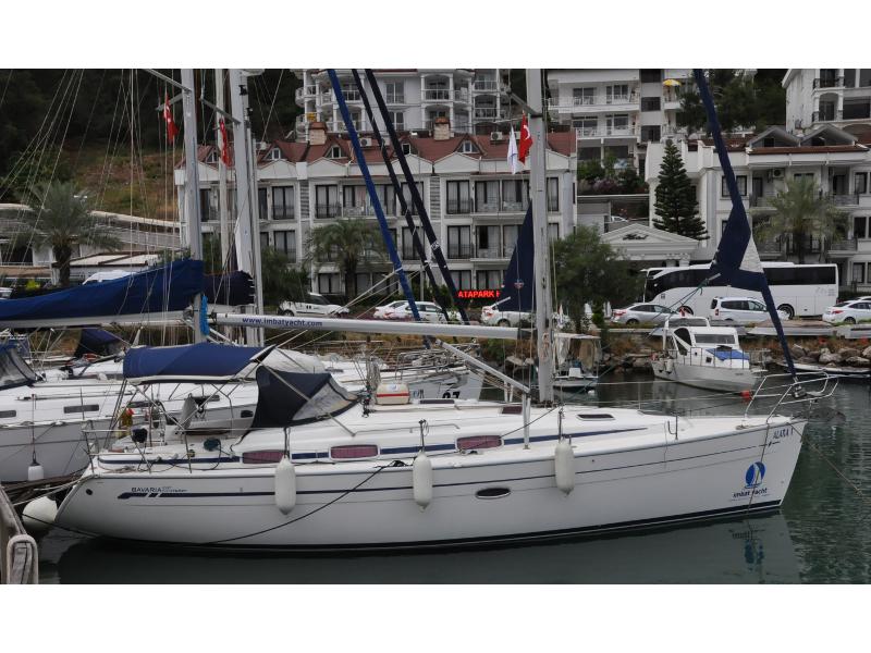 Book yachts online - sailboat - Bavaria 37 Cruiser - Alara 1 - rent