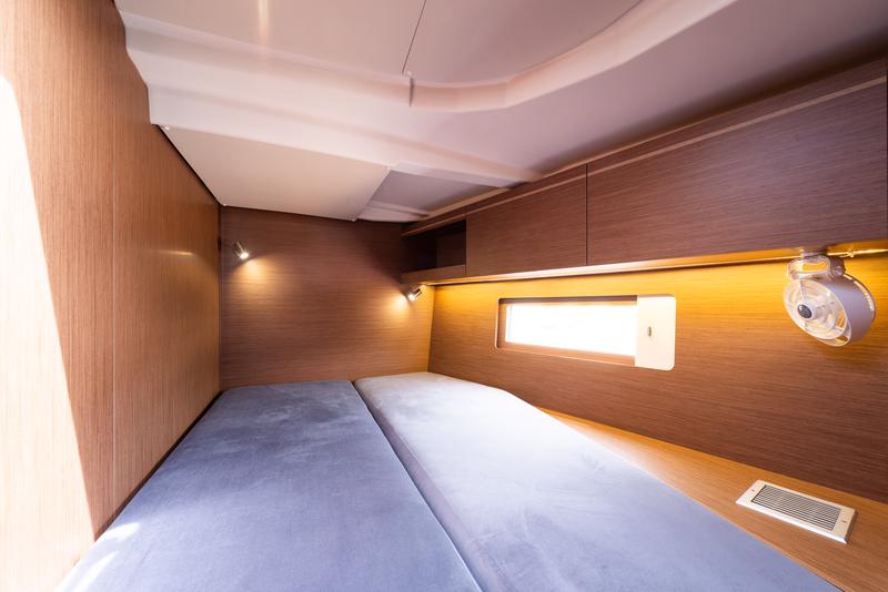 Book yachts online - sailboat - Oceanis 51.1 - Atman  - A/C &amp; Generator - rent