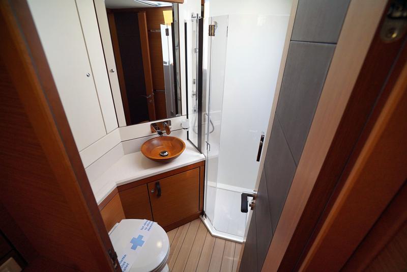 Book yachts online - sailboat - Jeanneau 64 - Freedom - rent