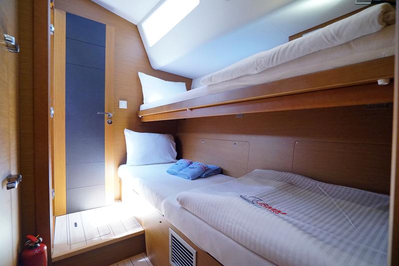 Book yachts online - sailboat - Jeanneau 64 - Freedom - rent