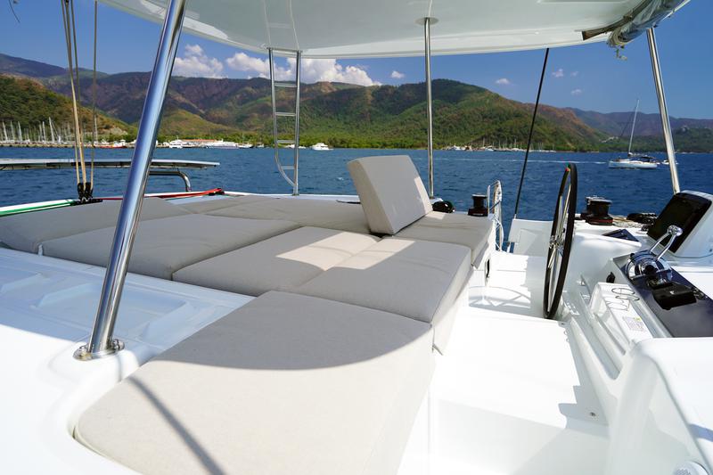 Book yachts online - catamaran - Lagoon 46 - Sweet Dream - rent