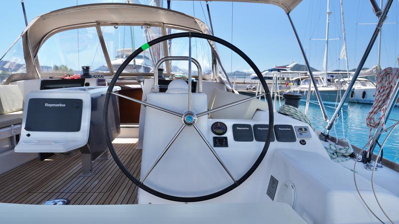 Book yachts online - sailboat - Dufour 460 Grand Large - Red Pepper - rent