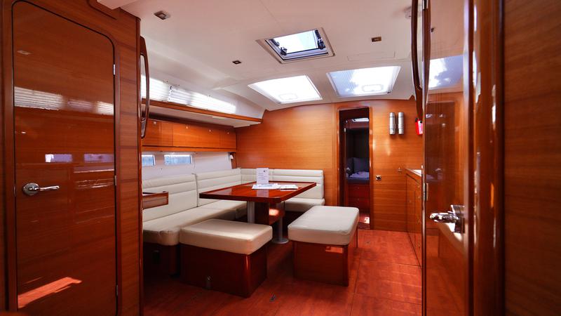 Book yachts online - sailboat - Dufour 460 Grand Large - Red Pepper - rent