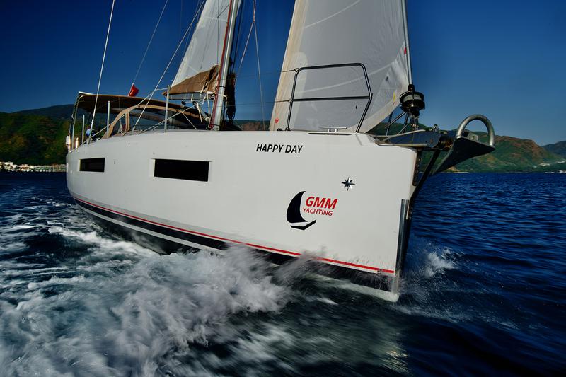 Book yachts online - sailboat - Sun Odyssey 440 - 4 Cabins - Happy Day - rent