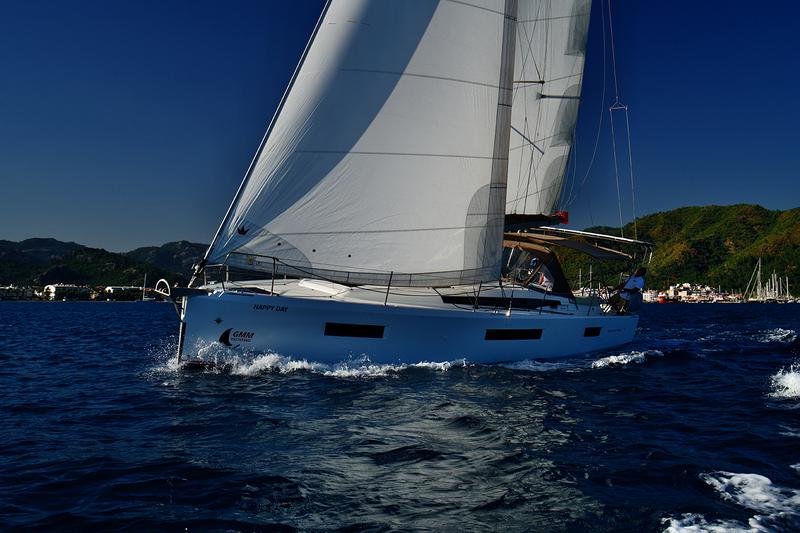 Book yachts online - sailboat - Sun Odyssey 440 - 4 Cabins - Happy Day - rent
