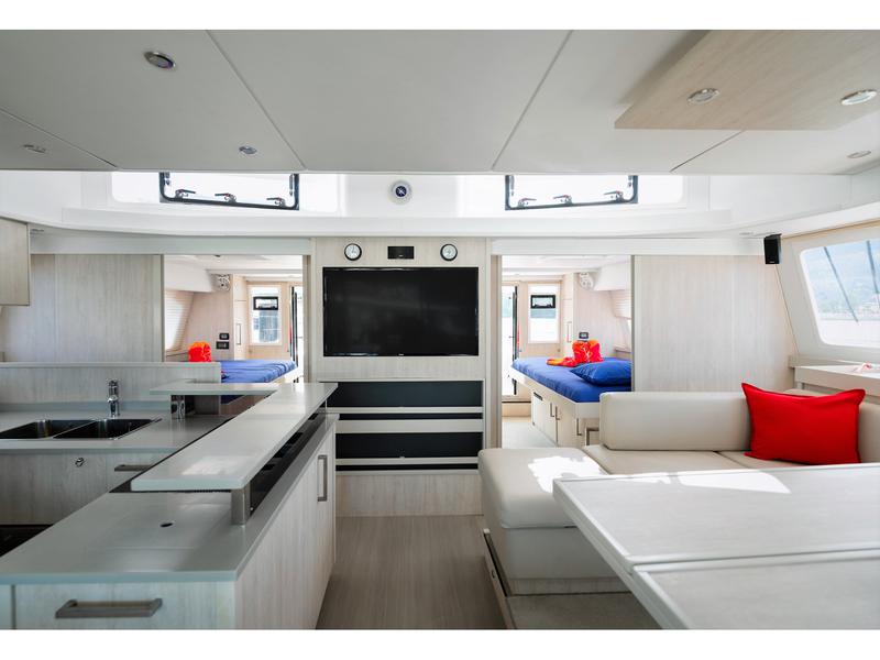 Book yachts online - catamaran - Leopard 58 Skippered - Between BE [S] - rent