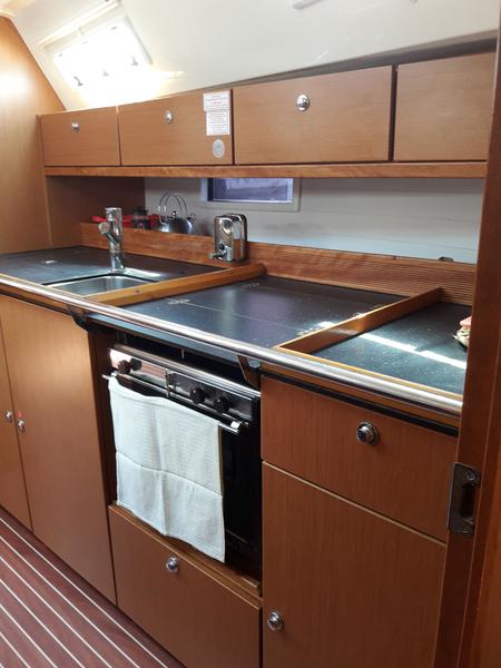 Book yachts online - sailboat - Bavaria 40 Cruiser S - Canenas - rent