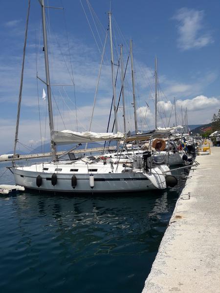 Book yachts online - sailboat - Bavaria 40 Cruiser S - Canenas - rent
