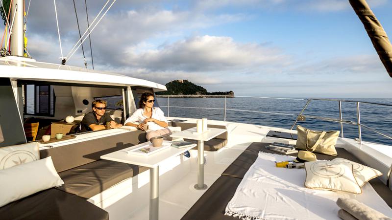 Book yachts online - catamaran - Bali 4.0 - Escape - rent
