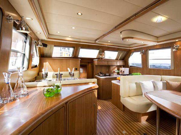 Book yachts online - motorboat - Linssen Grand Sturdy 500 Variotop MkII - Blueberry - rent