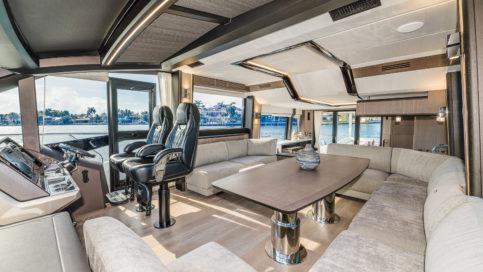 Book yachts online - motorboat - Galeon 680 Fly - Paradise - rent