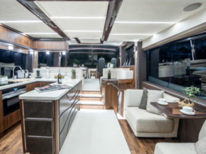 Book yachts online - motorboat - Galeon 680 Fly - Paradise - rent