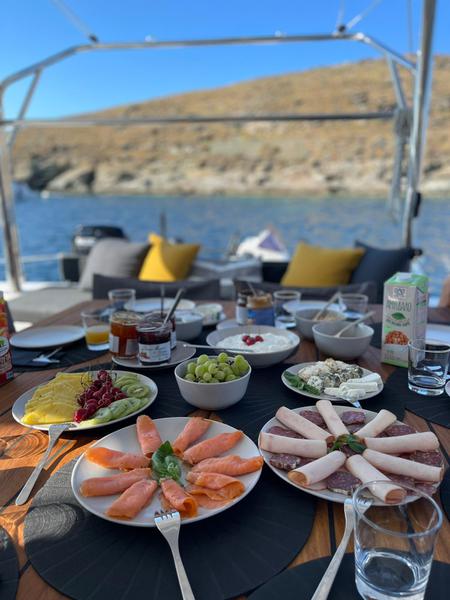 Book yachts online - catamaran - Lagoon 50 - OZELO Luxury Catamaran with Great Entertainment Pack - rent