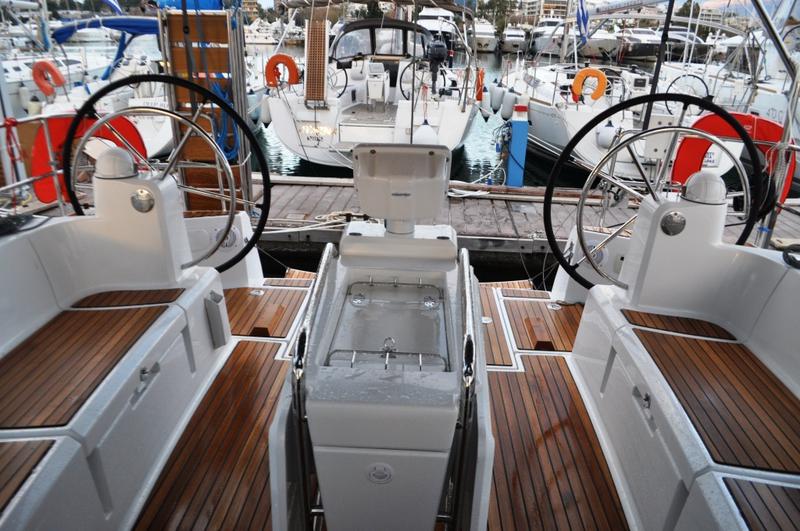 Book yachts online - sailboat - Sun Odyssey 519 - SUN ODYSSEY 519 (2016) - ATH - rent