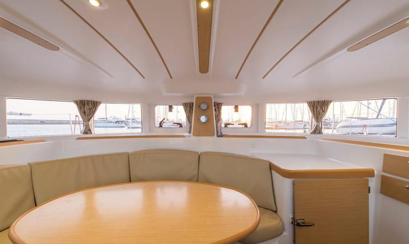 Book yachts online - catamaran - Lagoon 380 S2 - LAGOON 380 (2014) - ATH - rent