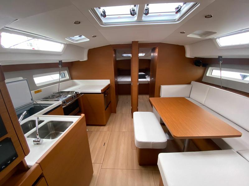 Book yachts online - sailboat - Sun Odyssey 490 - Sventola - rent