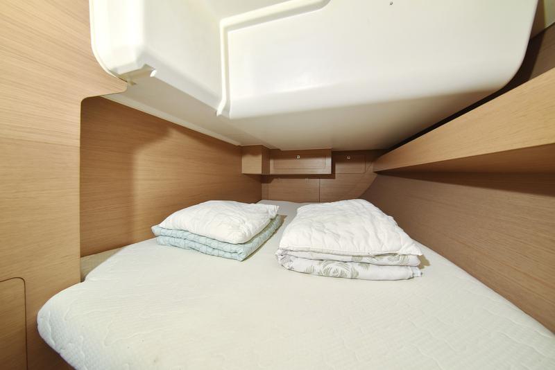 Book yachts online - sailboat - Dufour 382 - Wanderlust - rent