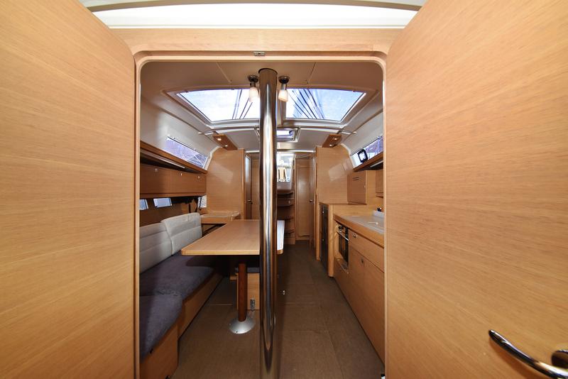 Book yachts online - sailboat - Dufour 382 - Wanderlust - rent