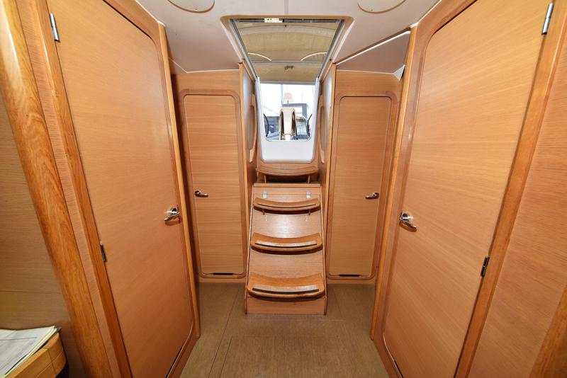 Book yachts online - sailboat - Dufour 382 - Wanderlust - rent