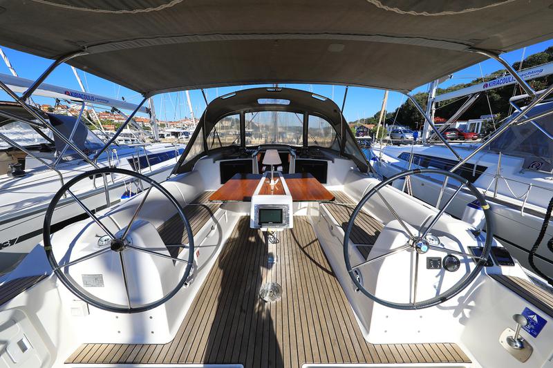 Book yachts online - sailboat - Dufour 382 - Wanderlust - rent