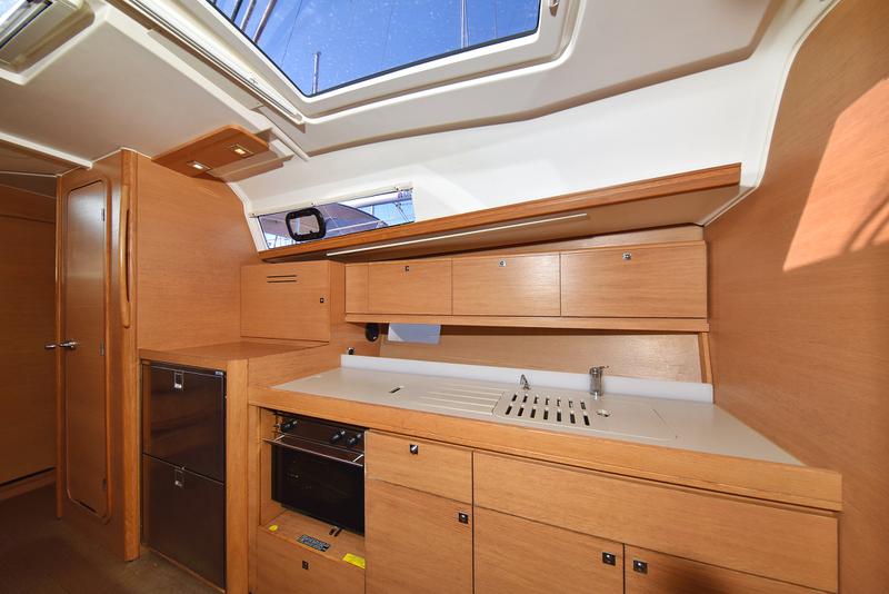 Book yachts online - sailboat - Dufour 382 - Wanderlust - rent