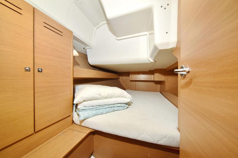 Book yachts online - sailboat - Dufour 382 - Wanderlust - rent