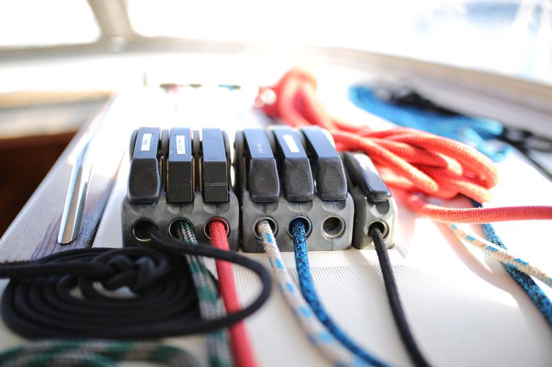 Book yachts online - sailboat - Dufour 382 - Sunset - rent