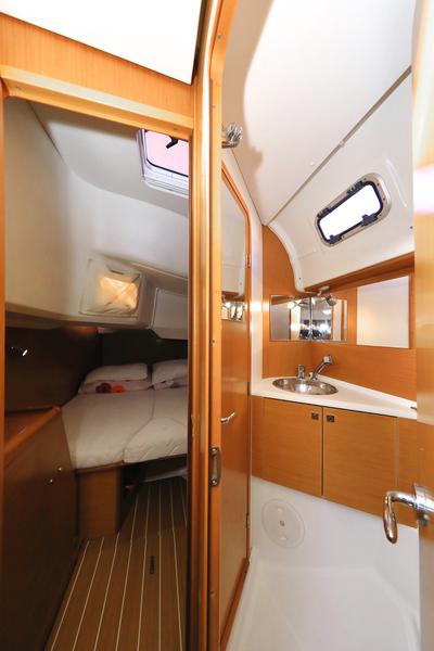 Book yachts online - sailboat - Dufour 382 - Sunset - rent