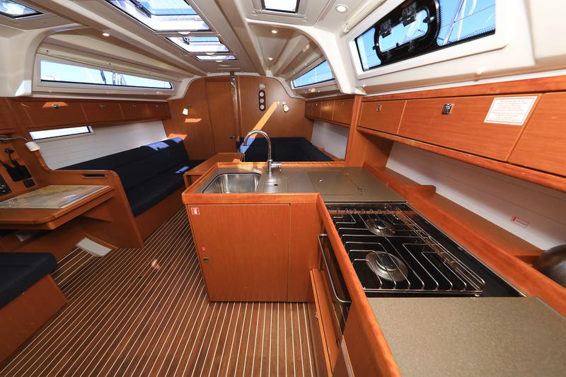 Book yachts online - sailboat - Bavaria Cruiser 37 (2) - Spagi &amp; Lidi - rent