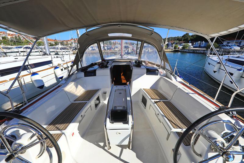 Book yachts online - sailboat - Sun Odyssey 449 - Canne Bleue - rent