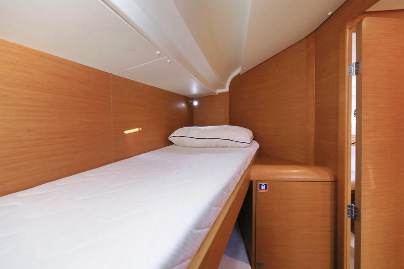 Book yachts online - sailboat - Sun Odyssey 449 - Canne Bleue - rent