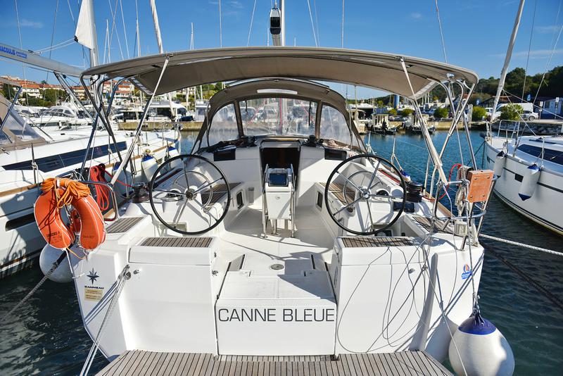 Book yachts online - sailboat - Sun Odyssey 449 - Canne Bleue - rent
