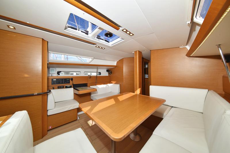 Book yachts online - sailboat - Sun Odyssey 449 - Canne Bleue - rent