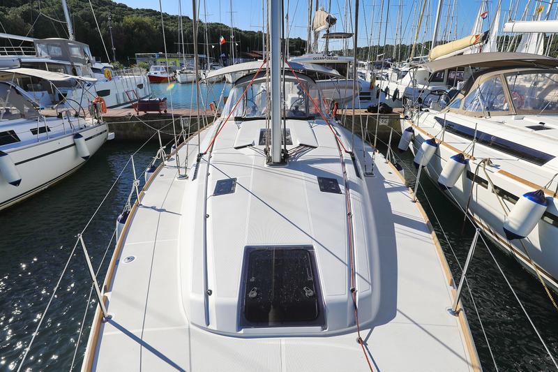 Book yachts online - sailboat - Sun Odyssey 449 - Canne Bleue - rent