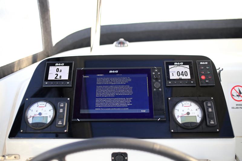 Book yachts online - catamaran - Lagoon 42 - Fleur de Sel - rent