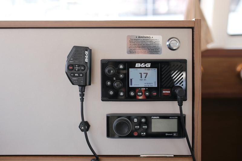 Book yachts online - catamaran - Lagoon 42 - Fleur de Sel - rent