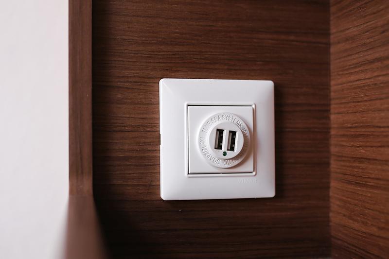 Book yachts online - catamaran - Lagoon 42 - Fleur de Sel - rent