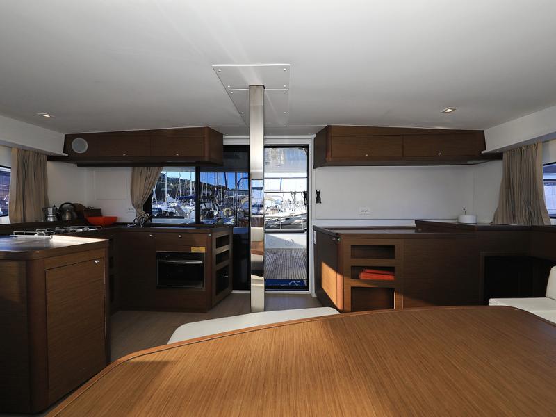 Book yachts online - catamaran - Lagoon 42 - Fleur de Sel - rent
