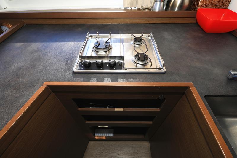 Book yachts online - catamaran - Lagoon 42 - Fleur de Sel - rent