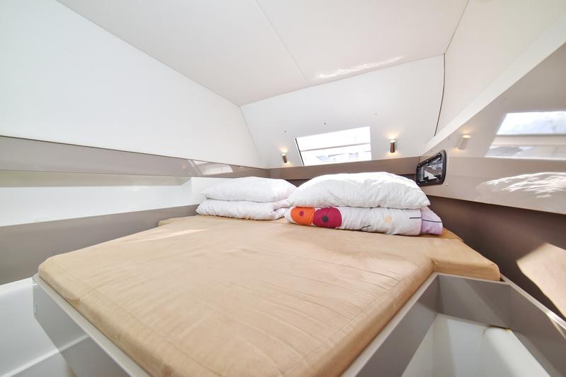 Book yachts online - catamaran - Bali 4.1 - Alinator III - rent