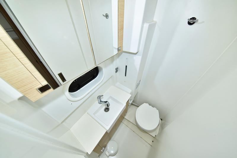 Book yachts online - catamaran - Bali 4.1 - Alinator III - rent