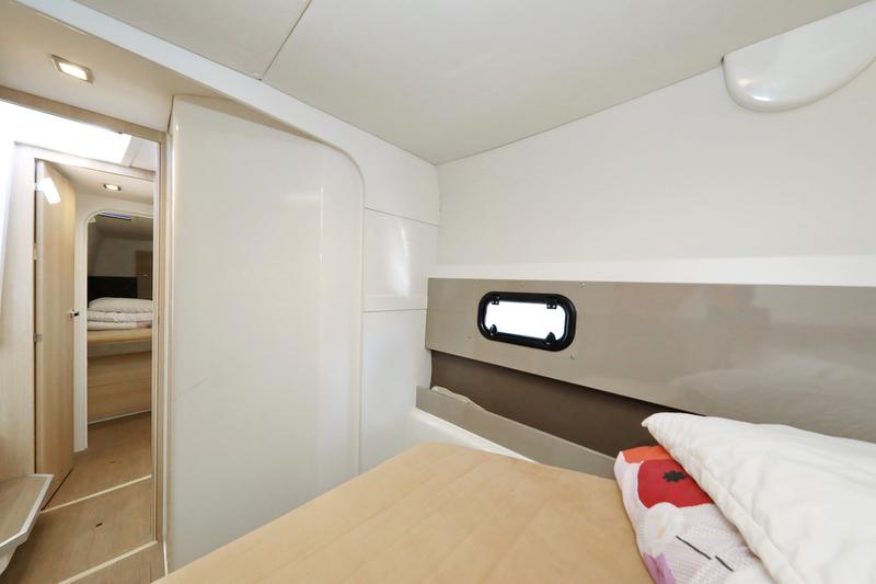 Book yachts online - catamaran - Bali 4.1 - Alinator III - rent