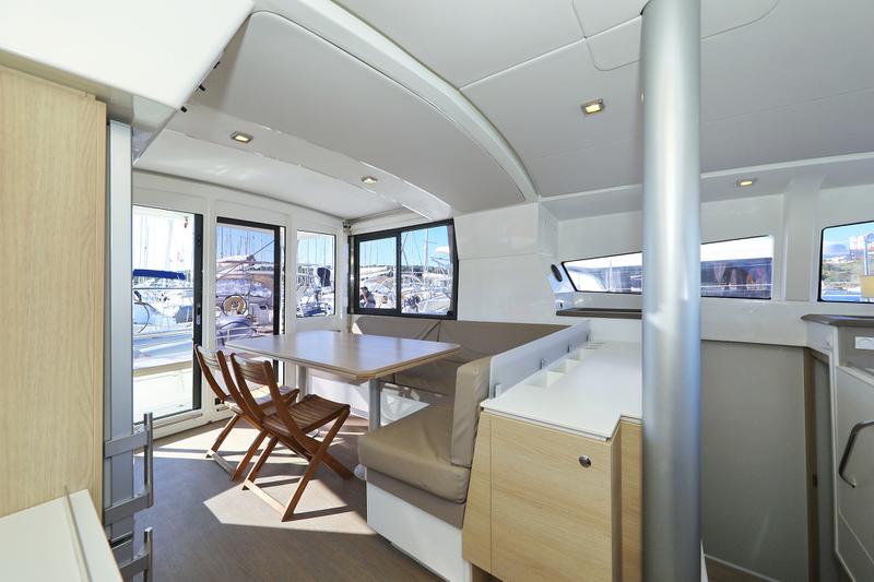 Book yachts online - catamaran - Bali 4.1 - Alinator III - rent