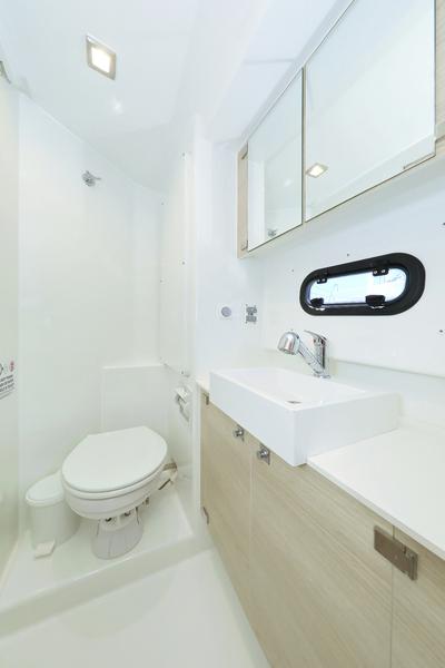 Book yachts online - catamaran - Bali 4.1 - Alinator III - rent