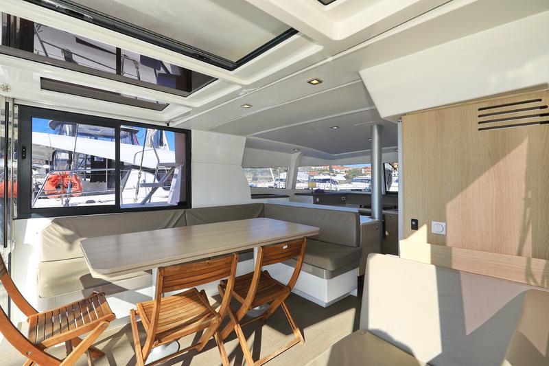 Book yachts online - catamaran - Bali 4.1 - Alinator III - rent