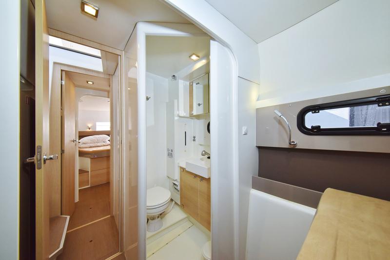 Book yachts online - catamaran - Bali 4.1 - Alinator III - rent