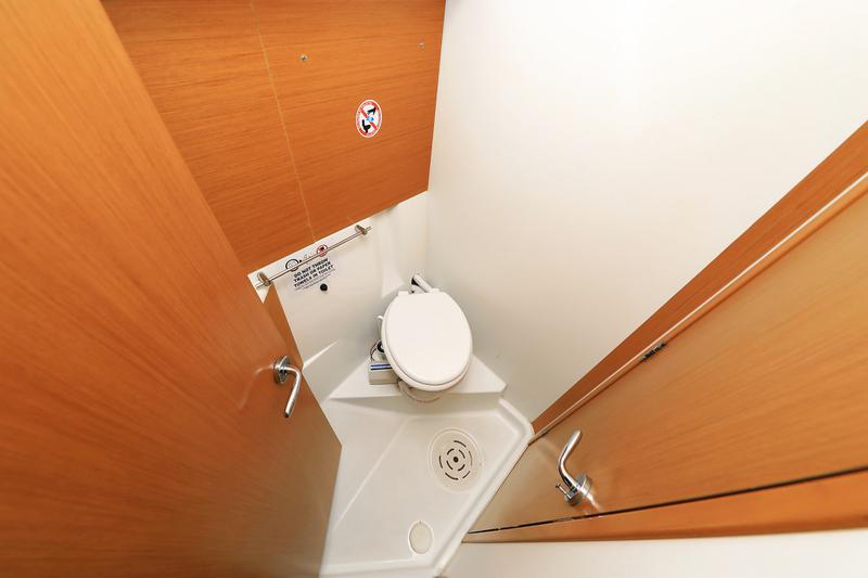 Book yachts online - sailboat - Sun Odyssey 44 i - Sveamare - rent